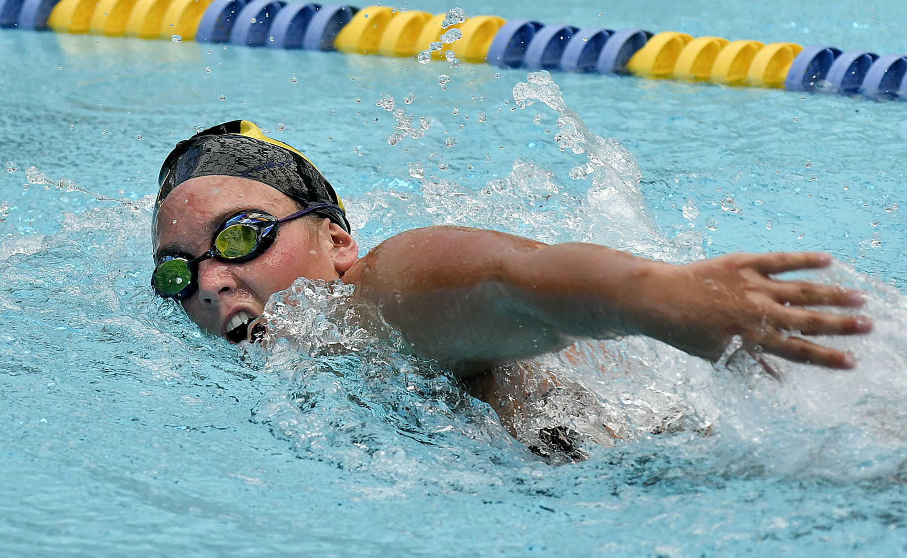 041218 NHS CHS swimming 07.jpg